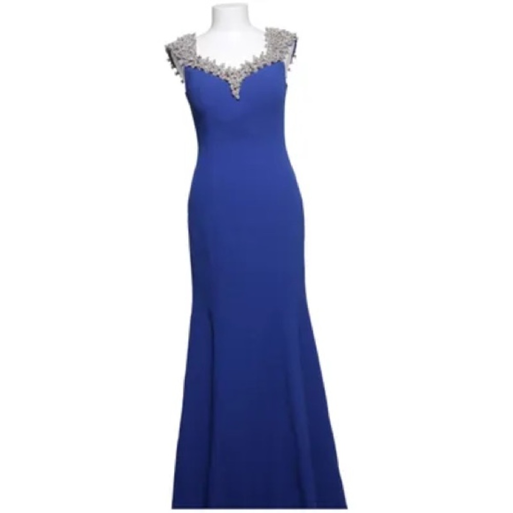 Elegant Blue Evening Gown